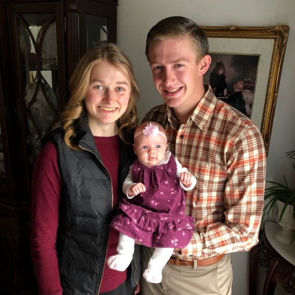 Meet your Posher, Michelle - Picture 1 of 3